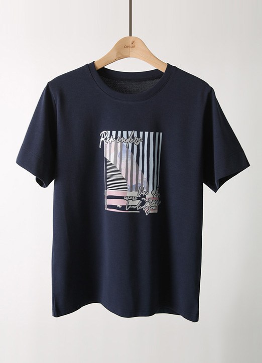 [THE ONME] スクエアプリントTシャツ ts25247