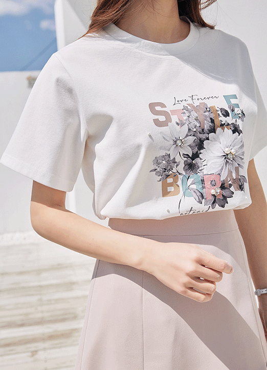 パールビジュー付き フラワーロゴ Tシャツ ts14812