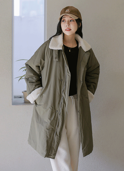 [Theonme] ボアファー付き中綿ロングコート jp42913