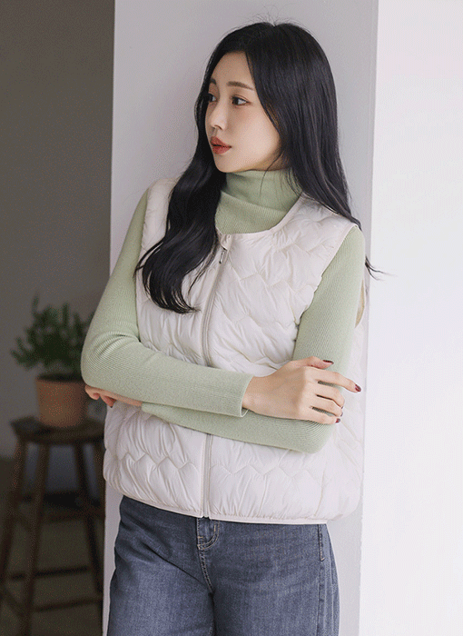 [THE ONME] ウェーブキルティングベストjk42757