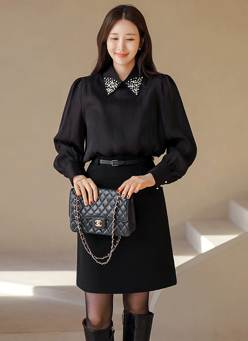 パールビジュー襟シャイニーサテンブラウス bl43135