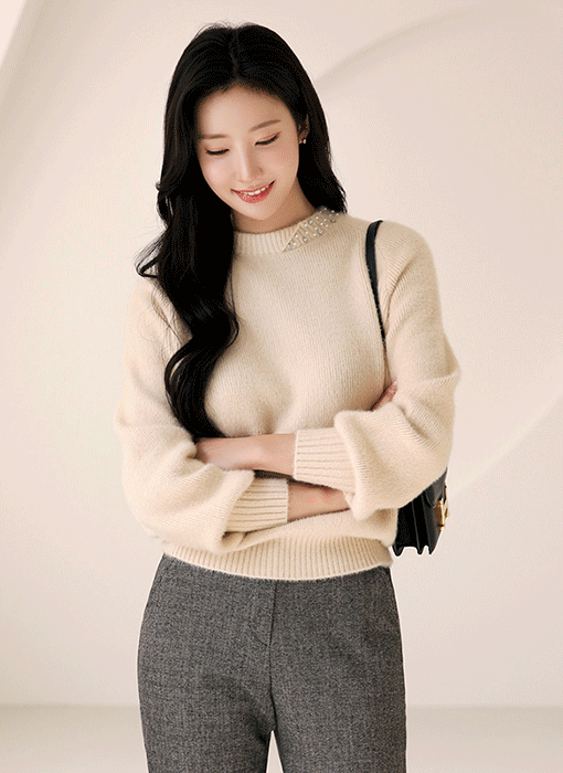 アシメパールビジュー付きバルーンスリーブソフトニット nt43335