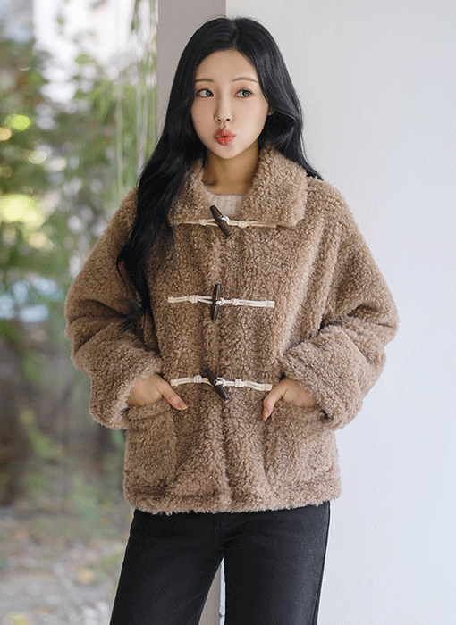 [THE ONME] ダッフルボタンボアファージャケット jp43428