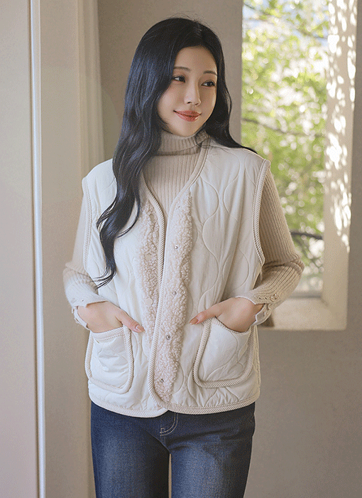 [THE ONME] 裏ボアファーウェーブキルティングベスト vt43590