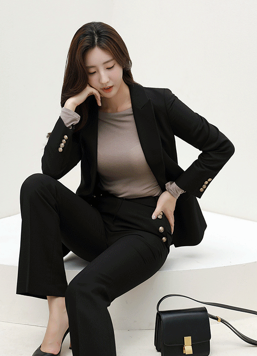 パーフェクトシルエット小悪魔テーラードジャケット
