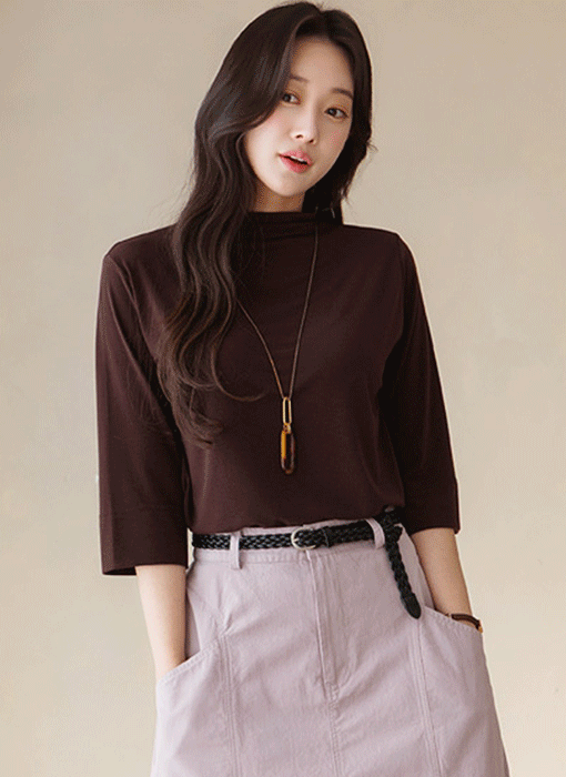 [Theonme] 시원하게 차르르 심플 베이직 보들 텐션 7부소매 반하이넥 티셔츠