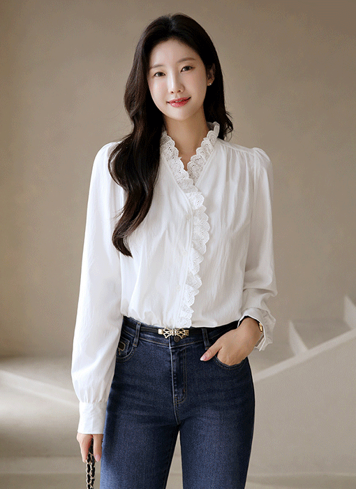 パンチングレース付きシャーリングブラウス bl42082