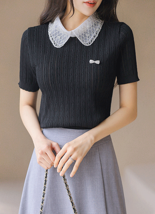 リボンブローチ付き ビーズラウンドカラー 透かし編みケーブルニット nt45332