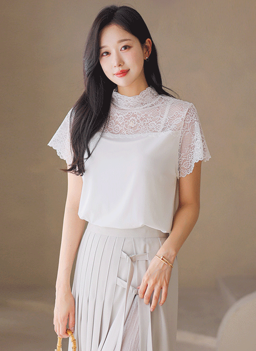 소프트 텐션 쿨링 터치 시스루 레이스 배색 반하이넥 티셔츠